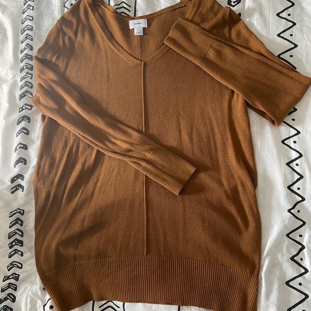 Old Navy tan sweater